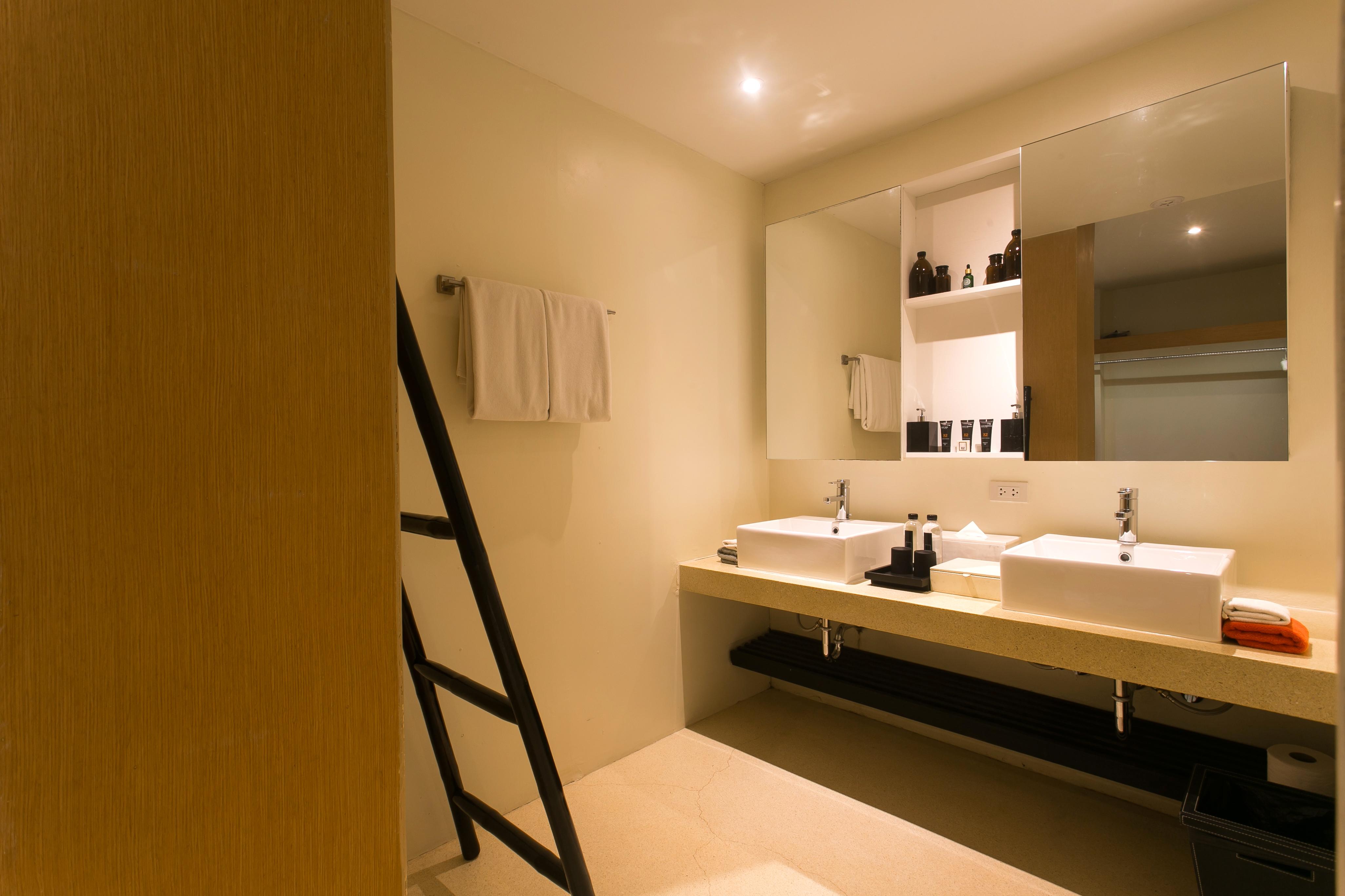The Anda Mani Khaolak Beachfront Villas Khao Lak Exterior photo