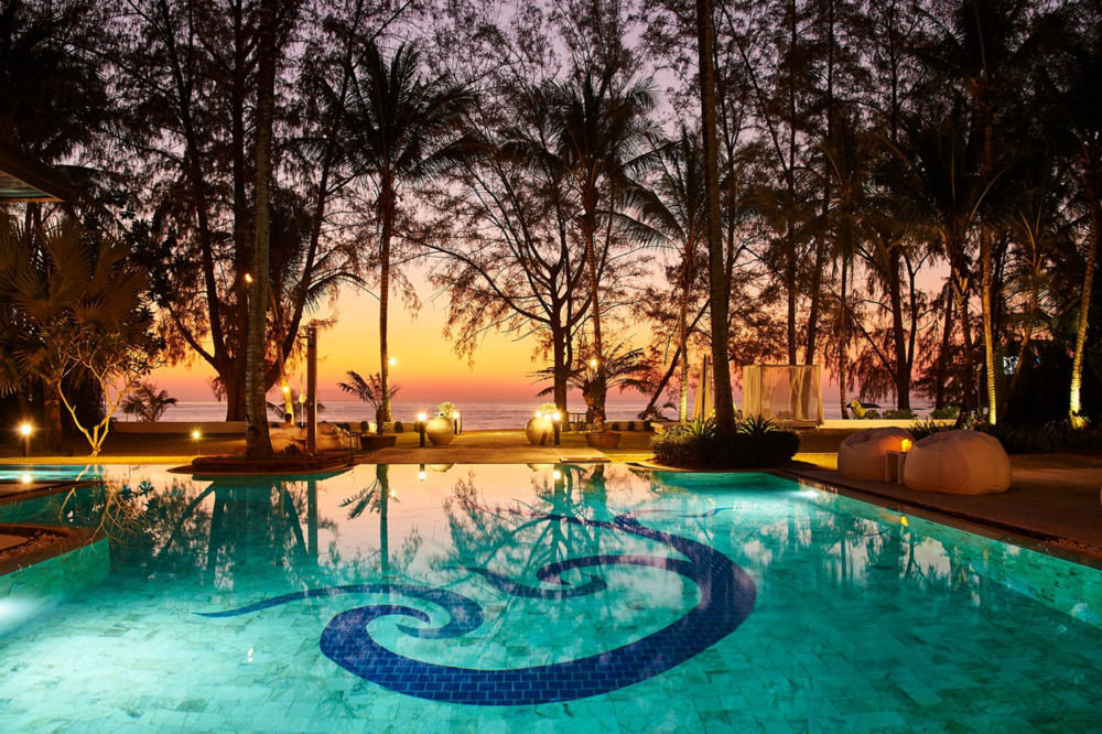 The Anda Mani Khaolak Beachfront Villas Khao Lak Exterior photo